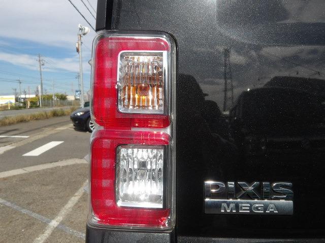 ピクシスメガ L SAIII ブルートゥース対応フルセグナビ 両側電動スライドドア バックカメラ 衝突軽減ブレーキ ステアリモコン アイドリングストップ オートハイビーム ETC リアロールサンシェード 純正アルミホイール(46枚目)