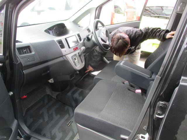 気持ちよくお車にお乗り頂けるよう、ご納車前にはスタッフが心を込めて内装、外装ともに仕上げをさせていただいております！