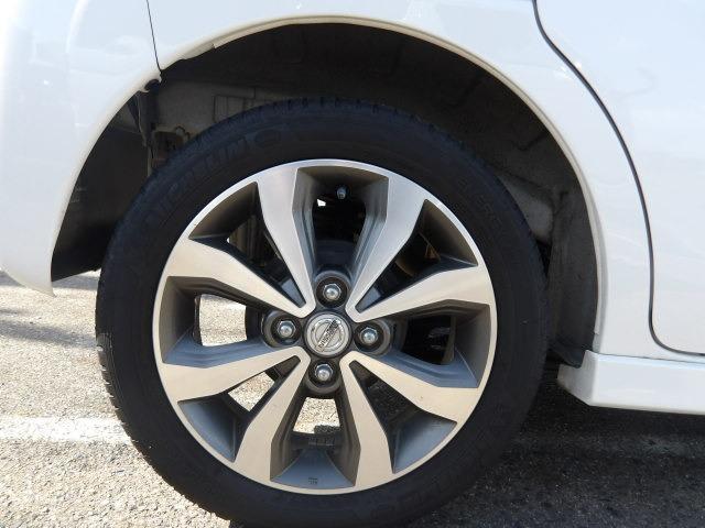 デイズルークス ハイウェイスター ターボ ターボ 両側パワースライドドア アラウンドビューモニター 衝突軽減ブレーキ アイドリングストップ ステアリングリモコン 純正メモリーナビ Bluetooth接続 フルセグテレビ ETC スマートキー(24枚目)