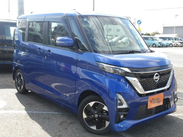 前からの右向きです。