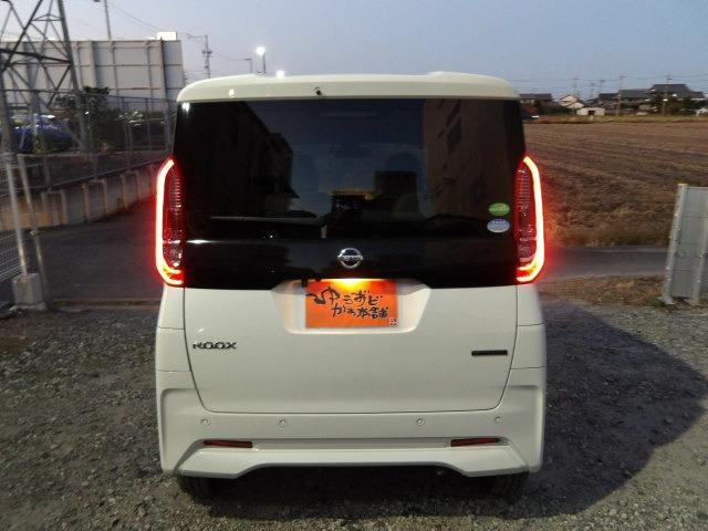 ルークス Ｘ　ブルートゥース対応フルセグナビ　アラウンドビューモニター　コーナーセンサー　衝突軽減ブレーキ　片側電動スライドドア　純正ドライブレコーダー　オートリトラミラー　ステアリングリモコン　サイドバイザー（5枚目）