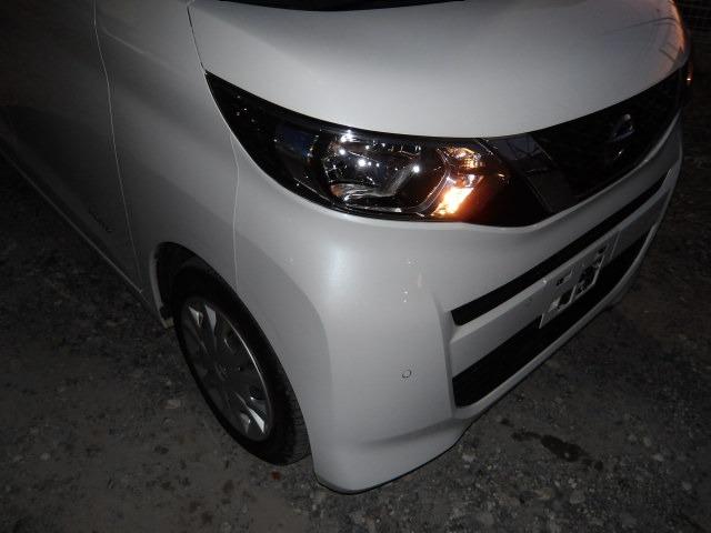 ルークス Ｘ　ブルートゥース対応フルセグナビ　アラウンドビューモニター　コーナーセンサー　衝突軽減ブレーキ　片側電動スライドドア　純正ドライブレコーダー　オートリトラミラー　ステアリングリモコン　サイドバイザー（42枚目）