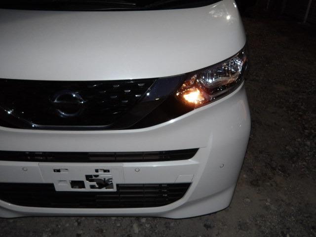 ルークス Ｘ　ブルートゥース対応フルセグナビ　アラウンドビューモニター　コーナーセンサー　衝突軽減ブレーキ　片側電動スライドドア　純正ドライブレコーダー　オートリトラミラー　ステアリングリモコン　サイドバイザー（45枚目）