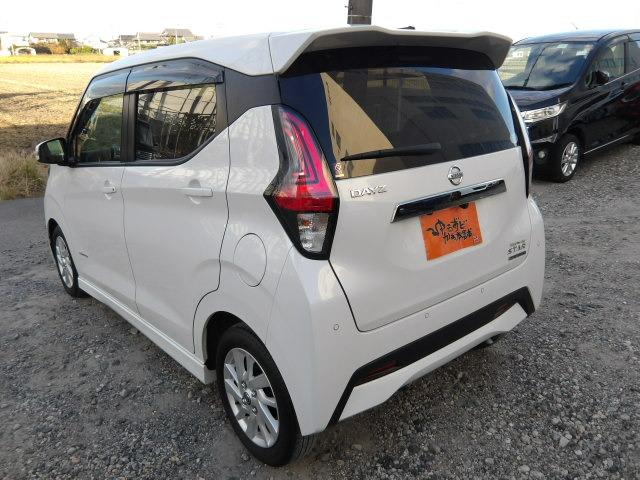 デイズ ハイウェイスター　Ｘ　純正９インチフルセグナビ　ブルートゥース　衝突軽減　レーンキープ　コーナーセンサー　ドライブレコーダー　バックカメラ　ＬＥＤオートヘッドライト　スマートキー　フォグランプ　純正１４インチアルミホイール（11枚目）