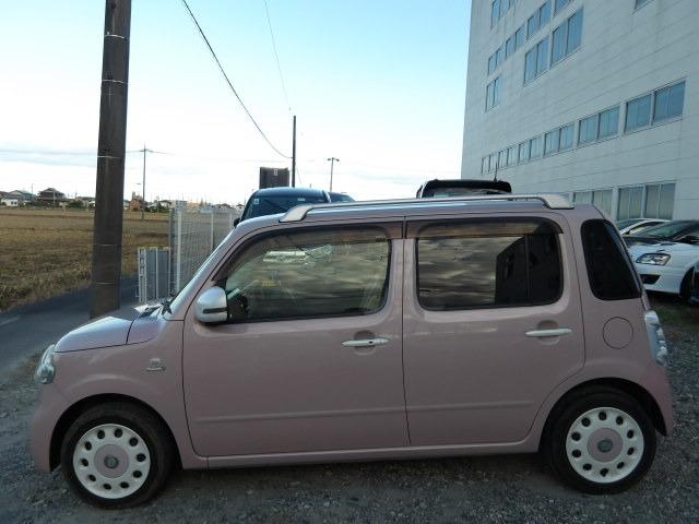 ミラココア ココアプラスＸ　エクリプスＳＤナビ　ＬＥＤヘッドライト　ルーフレール　アイドリングストップ　サイドバイザー　フロントアームレスト　オートリトラミラー　スマートキー　ベンチシート　フロアマット　オートＡ／Ｃ（7枚目）