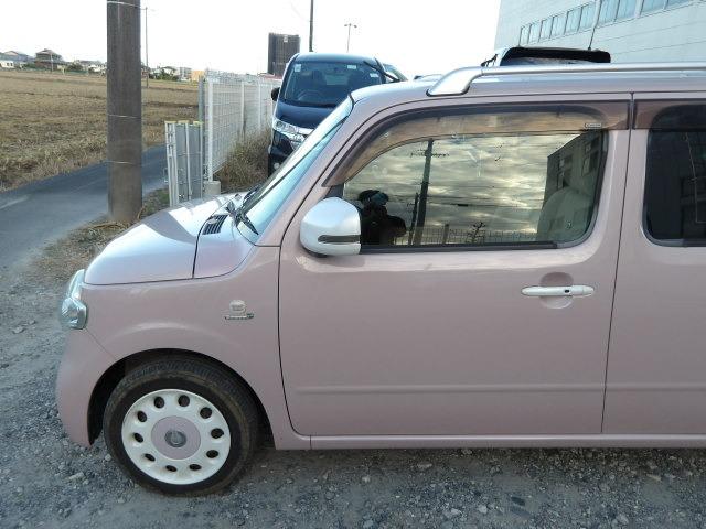 ミラココア ココアプラスＸ　エクリプスＳＤナビ　ＬＥＤヘッドライト　ルーフレール　アイドリングストップ　サイドバイザー　フロントアームレスト　オートリトラミラー　スマートキー　ベンチシート　フロアマット　オートＡ／Ｃ（27枚目）