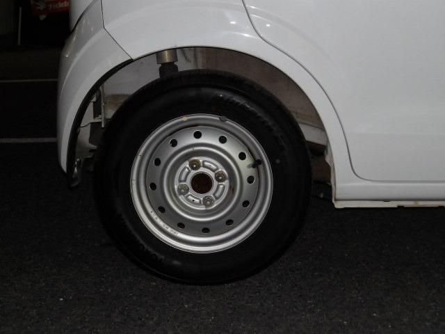 アルト ＶＰ　オートギアシフト　オーディオ　キーレスキー　サイドバイザー　フロアマット　ＡＢＳ　イモビライザー　１３インチ鉄チンホイール（23枚目）