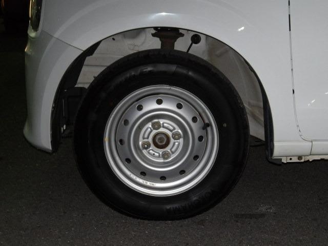 アルト ＶＰ　オートギアシフト　オーディオ　キーレスキー　サイドバイザー　フロアマット　ＡＢＳ　イモビライザー　１３インチ鉄チンホイール（25枚目）
