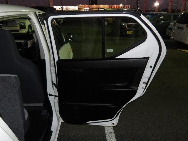 アルト ＶＰ　オートギアシフト　オーディオ　キーレスキー　サイドバイザー　フロアマット　ＡＢＳ　イモビライザー　１３インチ鉄チンホイール（39枚目）