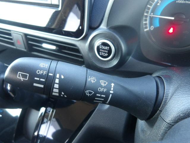 デイズ ハイウェイスター X ブルートゥース対応純正フルセグナビ 全方位カメラ アイドリングストップ 衝突軽減ブレーキ ステアリングリモコン フロアマット サイドバイザー LEDオートヘッドライト スマートキー×3 ベンチシート(32枚目)