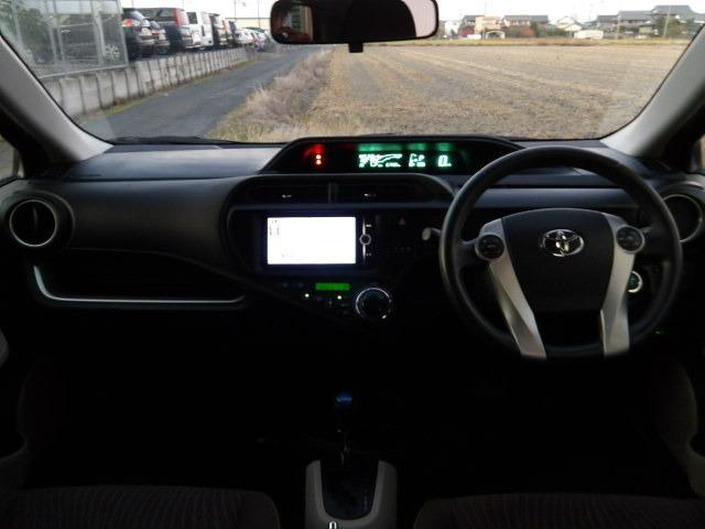 アクア Ｇ　純正フルセグナビ　ブルートゥース対応　ワンオーナー　バックカメラ　ＥＴＣ　ステアリングリモコン　スマートキー　プッシュスタート　オートエアコン　ウィンカーミラー　社外１５インチアルミホイール（16枚目）