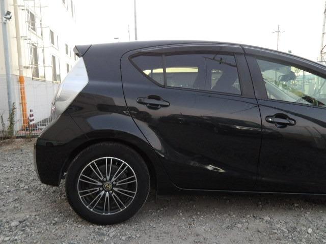 アクア Ｇ　純正フルセグナビ　ブルートゥース対応　ワンオーナー　バックカメラ　ＥＴＣ　ステアリングリモコン　スマートキー　プッシュスタート　オートエアコン　ウィンカーミラー　社外１５インチアルミホイール（24枚目）