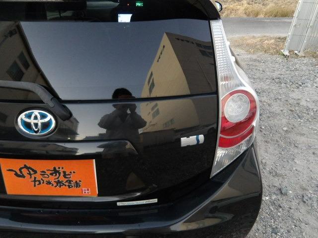 アクア Ｇ　純正フルセグナビ　ブルートゥース対応　ワンオーナー　バックカメラ　ＥＴＣ　ステアリングリモコン　スマートキー　プッシュスタート　オートエアコン　ウィンカーミラー　社外１５インチアルミホイール（30枚目）