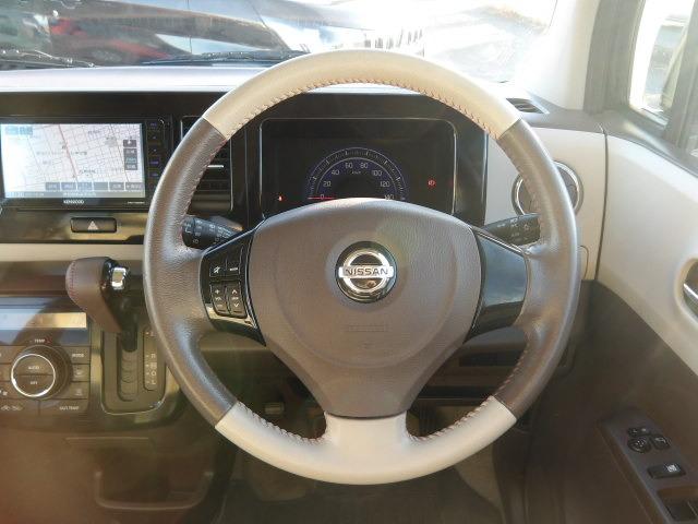 モコ ドルチェＸ　ＫＥＮＷＯＯＤ地デジナビ　レザーシート　バックカメラ　ＥＴＣ　アイドリングストップ　ＨＩＤオートヘッドライト　スマートキー　フロアマット　サイドバイザー　オートＡ／Ｃ　純正１４インチアルミホイール（20枚目）