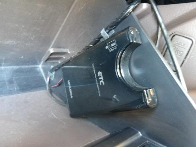 モコ ドルチェＸ　ＫＥＮＷＯＯＤ地デジナビ　レザーシート　バックカメラ　ＥＴＣ　アイドリングストップ　ＨＩＤオートヘッドライト　スマートキー　フロアマット　サイドバイザー　オートＡ／Ｃ　純正１４インチアルミホイール（25枚目）