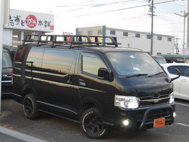 ハイエースバン ロングスーパーＧＬ　２０１４１０ｋｍタイミングベルト交換　リフトアップ　フロントバンパーガード　ジーアイ・ギアルーフラック　ベットキット　フリップダウンモニター　ブルートゥース対応フルセグナビ　バックカメラ　ＥＴＣ（8枚目）