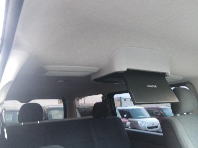 ハイエースバン ロングスーパーＧＬ　２０１４１０ｋｍタイミングベルト交換　リフトアップ　フロントバンパーガード　ジーアイ・ギアルーフラック　ベットキット　フリップダウンモニター　ブルートゥース対応フルセグナビ　バックカメラ　ＥＴＣ（15枚目）