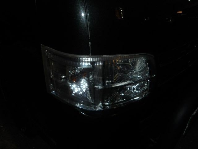 ハイエースバン ロングスーパーＧＬ　２０１４１０ｋｍタイミングベルト交換　リフトアップ　フロントバンパーガード　ジーアイ・ギアルーフラック　ベットキット　フリップダウンモニター　ブルートゥース対応フルセグナビ　バックカメラ　ＥＴＣ（47枚目）