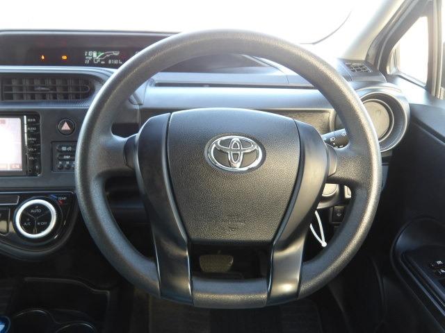 アクア Ｌ　ブルートゥース対応純正ナビ　アイドリングストップ　キーレスキー　オートＡ／Ｃ　フロアマット　サイドバイザー　ＥＣＯモード　ＥＶモード　ヘッドライトレベライザー　ホイールキャップ　ハロゲンヘッドライト（18枚目）