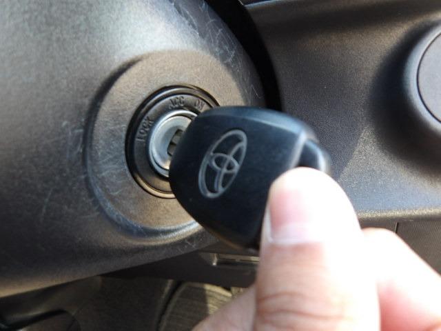 アクア Ｌ　ブルートゥース対応純正ナビ　アイドリングストップ　キーレスキー　オートＡ／Ｃ　フロアマット　サイドバイザー　ＥＣＯモード　ＥＶモード　ヘッドライトレベライザー　ホイールキャップ　ハロゲンヘッドライト（35枚目）