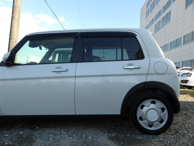 アルトラパン モード　ブルートゥース対応フルセグナビ　衝突軽減ブレーキ　コーナーセンサー　レーンキープ　シートヒーター　バックカメラ　ドライブレコーダー　バックカメラ　ＨＩＤオートヘッドライト　ステアリングリモコン（28枚目）