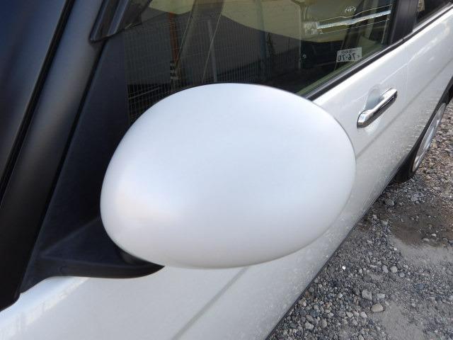 アルトラパン モード　ブルートゥース対応フルセグナビ　衝突軽減ブレーキ　コーナーセンサー　レーンキープ　シートヒーター　バックカメラ　ドライブレコーダー　バックカメラ　ＨＩＤオートヘッドライト　ステアリングリモコン（32枚目）