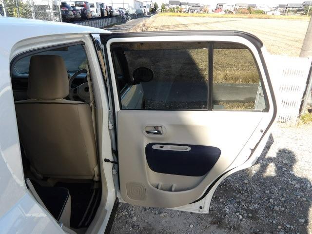 アルトラパン モード　ブルートゥース対応フルセグナビ　衝突軽減ブレーキ　コーナーセンサー　レーンキープ　シートヒーター　バックカメラ　ドライブレコーダー　バックカメラ　ＨＩＤオートヘッドライト　ステアリングリモコン（47枚目）