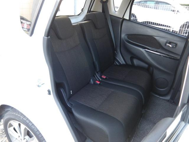 デイズ ハイウェイスター　Ｘ　衝突軽減ブレーキ　アイドリングストップ　純正ＳＤナビ　バックカメラ　アラウンドビューモニター　オート電格ミラー　ウィンカーミラー　ＥＴＣ　純正１５インチアルミ　ステアリモコン　スマートキー（16枚目）