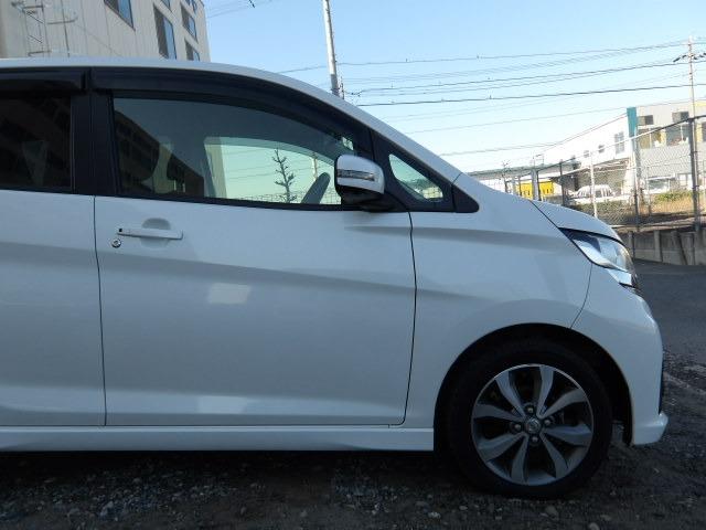 デイズ ハイウェイスター　Ｘ　衝突軽減ブレーキ　アイドリングストップ　純正ＳＤナビ　バックカメラ　アラウンドビューモニター　オート電格ミラー　ウィンカーミラー　ＥＴＣ　純正１５インチアルミ　ステアリモコン　スマートキー（22枚目）