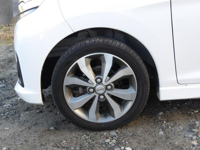 デイズ ハイウェイスター　Ｘ　衝突軽減ブレーキ　アイドリングストップ　純正ＳＤナビ　バックカメラ　アラウンドビューモニター　オート電格ミラー　ウィンカーミラー　ＥＴＣ　純正１５インチアルミ　ステアリモコン　スマートキー（25枚目）