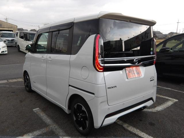 ルークス ハイウェイスター　Ｘ　両側パワースライドドア　衝突軽減ブレーキ　アイドリングストップ　リヤコーナーセンサー　アラウンドビューモニター　純正９インチＳＤナビ　Ｂｌｕｅｔｏｏｔｈ接続　フルセグテレビ　ドライブレコーダ　ＥＴＣ（11枚目）