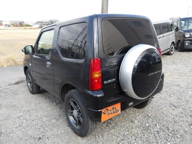 ジムニー ランドベンチャー ターボ パートタイム4WD 前後ドライブレコーダー シートヒーター ステアリモコン ETC KENWOODメモリーナビ フロアマット 16インチ純正アルミホイール キーレスキー 電動格納ドアミラー(10枚目)