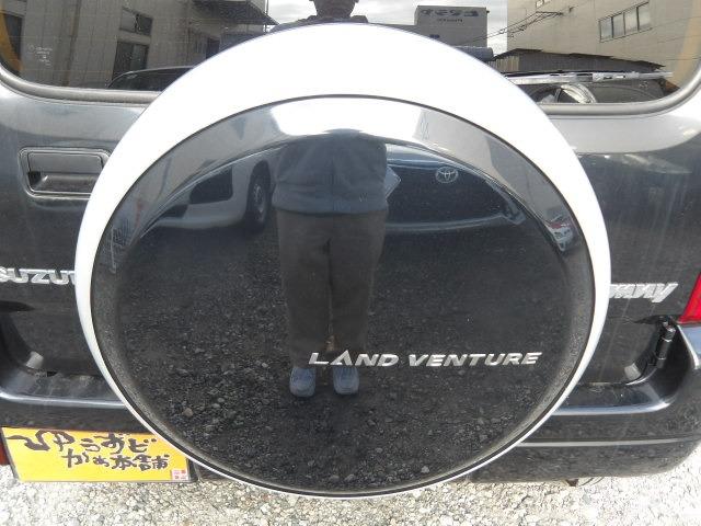 ジムニー ランドベンチャー ターボ パートタイム4WD 前後ドライブレコーダー シートヒーター ステアリモコン ETC KENWOODメモリーナビ フロアマット 16インチ純正アルミホイール キーレスキー 電動格納ドアミラー(21枚目)