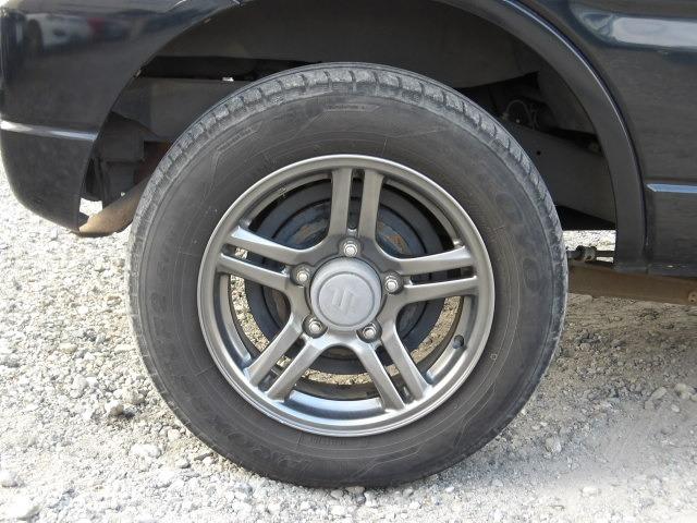 ジムニー ランドベンチャー ターボ パートタイム4WD 前後ドライブレコーダー シートヒーター ステアリモコン ETC KENWOODメモリーナビ フロアマット 16インチ純正アルミホイール キーレスキー 電動格納ドアミラー(25枚目)