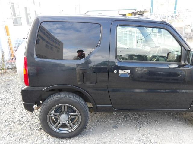 ジムニー ランドベンチャー ターボ パートタイム4WD 前後ドライブレコーダー シートヒーター ステアリモコン ETC KENWOODメモリーナビ フロアマット 16インチ純正アルミホイール キーレスキー 電動格納ドアミラー(26枚目)