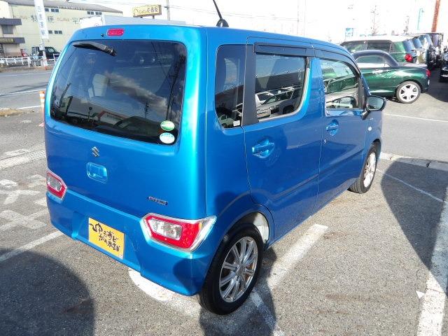 ワゴンR ハイブリッドFX 運転席シートヒーター アイドリングストップ ESC ハロゲンヘッドライト 社外14インチアルミホイール オートエアコン フロアマット サイドバイザー 電動格納ミラー カーオーディオ(10枚目)