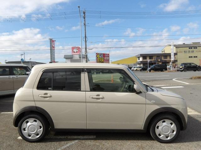 アルトラパン L ブルートゥース対応フルセグナビ コーナーセンサー シートヒーター 衝突軽減ブレーキ ETC アイドリングストップ レーンアラート ステアリモコン 前後ドライブレコーダー スマートキー×2 フロアマット(6枚目)