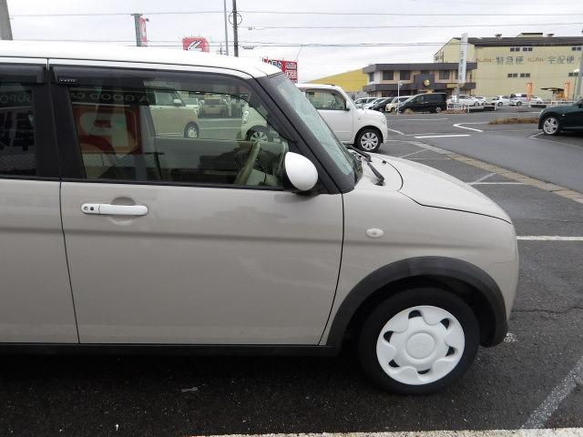 アルトラパン モード　ブルートゥース対応地デジナビ　シートヒーター　衝突軽減ブレーキ　アイドリングストップ　コーナーセンサー　ドライブレコーダー　ＥＴＣ　ステアリモコン　フロアマット　サイドバイザ　ＨＩＤオートヘッドライト（34枚目）