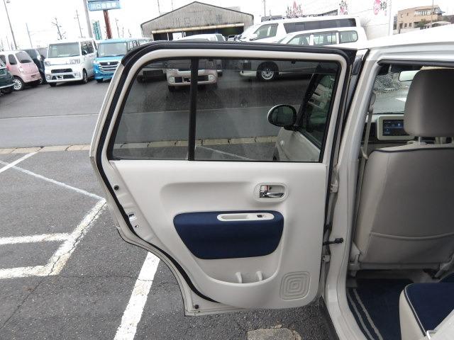 アルトラパン モード　ブルートゥース対応地デジナビ　シートヒーター　衝突軽減ブレーキ　アイドリングストップ　コーナーセンサー　ドライブレコーダー　ＥＴＣ　ステアリモコン　フロアマット　サイドバイザ　ＨＩＤオートヘッドライト（45枚目）