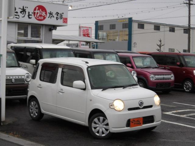 ミラココア ココアＬ　純正オーディオプレーヤー　アイドリングストップ　フロアマット　サイドバイザー　ベンチシート　電動格納ドアミラー　ＩＳＯＦＩＸ　オートヘッドライト　フロントアームレスト　純正ホイールキャップ（8枚目）