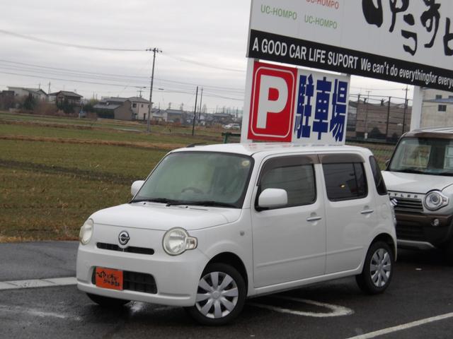 ミラココア ココアＬ　純正オーディオプレーヤー　アイドリングストップ　フロアマット　サイドバイザー　ベンチシート　電動格納ドアミラー　ＩＳＯＦＩＸ　オートヘッドライト　フロントアームレスト　純正ホイールキャップ（9枚目）