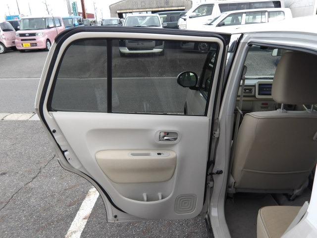 アルトラパン Ｘ　ブルートゥース対応地デジナビ　前席シートヒーター　衝突軽減ブレーキ　アラウンドビューモニター　クリアランスソナー　スマートキー×２　ＨＩＤオートヘッドライト　オートリトラミラー　サイドバイザー　ＥＳＣ（49枚目）