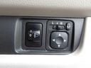 Ｅ　シートヒーター　ＥＴＣ　ＫＥＮＷＯＯＤメモリーナビ　Ｂｌｕｅｔｏｏｔｈ接続　フルセグテレビ　オートリトラーミラー　サイドバイザー　アームレスト　ハロゲンヘッドライト　ヘッドライトへべライザー（31枚目）
