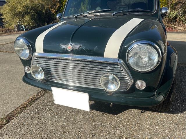 ＭＩＮＩ クーパーＢＳＣＣリミテッド　ＡＴ　パワステ　限定７５０台（8枚目）