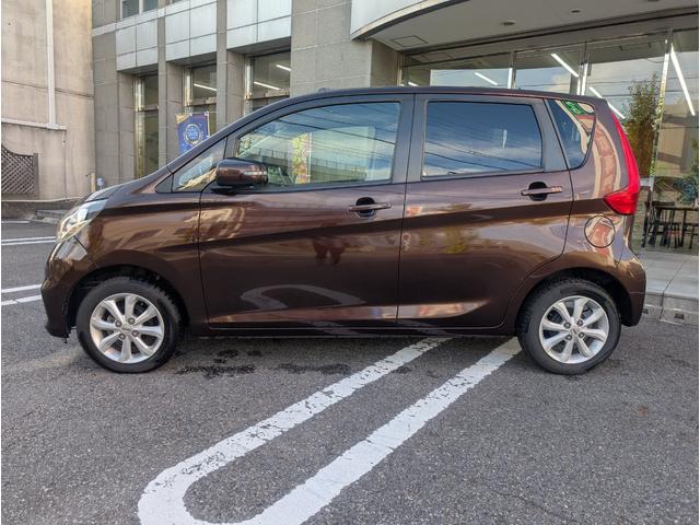 デイズ Ｘ　Ｖセレクション　車検整備付／禁煙車／純正ナビ・アラウンドビューモニター・フルセグＴＶ／ＥＴＣ／ドライブレコーダー／スマートキー（6枚目）