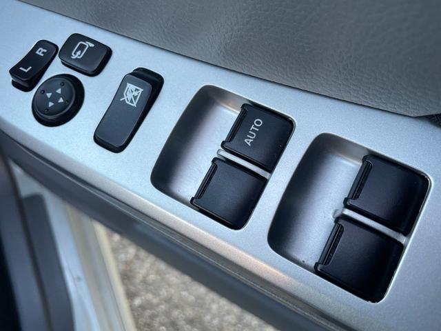 ワゴンＲ ＦＸリミテッド　ユーザー買取・禁煙車／検整備付き／プッシュスタート／ベンチシート／オートエアコン／スマートキー２個／純正アルミホイール（30枚目）