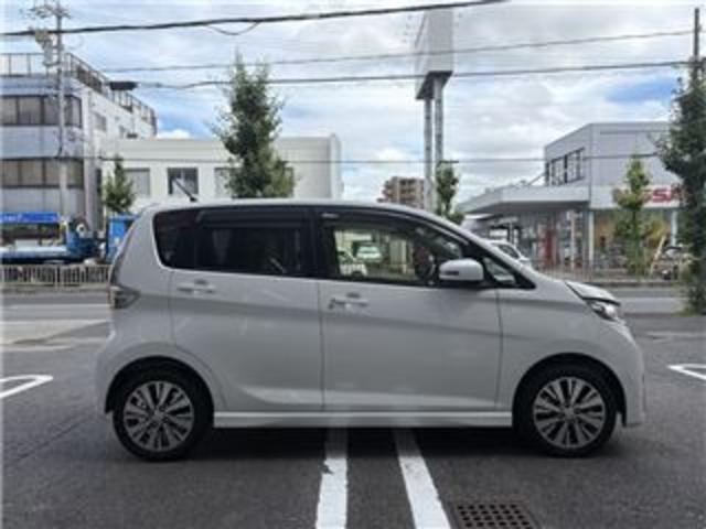 デイズ ライダー　ブラックライン　禁煙車／純正ナビ・アラウンドビューモニター・フルセグＴＶ／Ｂｌｕｅｔｏｏｔｈ接続／ＥＴＣ／純正１５インチアルミ／車検令和９年１０月（7枚目）