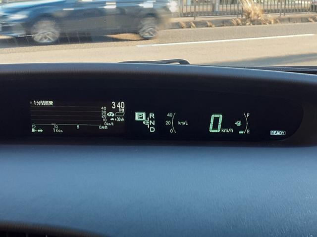 プリウス Ｓ　車検整備付／１オーナー禁煙車／純正ナビ・バックカメラ・フルセグＴＶ・Ｂｌｕｅｔｏｏｔｈ接続／ＥＴＣ／スマートキー・プッシュスタート（26枚目）