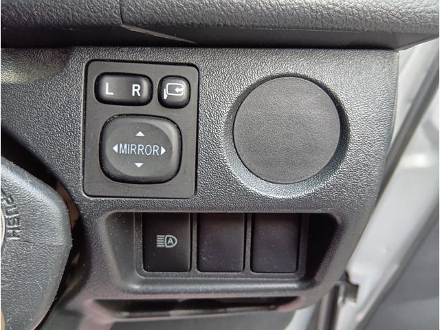 レジアスエースバン ロングＤＸ　ＧＬパッケージ　トヨタセーフティセンス／ＡＣ１００Ｖ／ＥＴＣ／走行７万キロ台（29枚目）