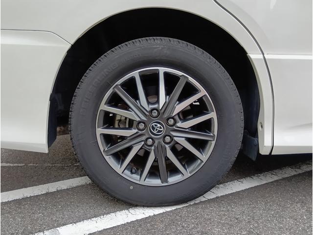 ヴォクシー ＺＳ　煌ＩＩ　純正９インチナビ　ＥＴＣ２．０　バックカメラ　両側パワースライドドア　トヨタセーフティセンス　アイドリングストップ（15枚目）